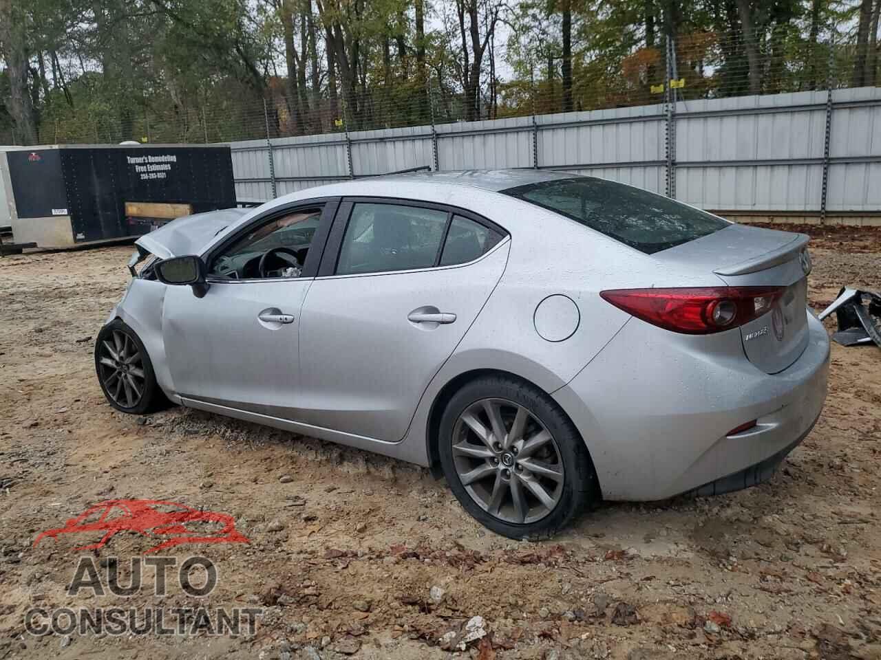 MAZDA 3 2018 - 3MZBN1V32JM207066