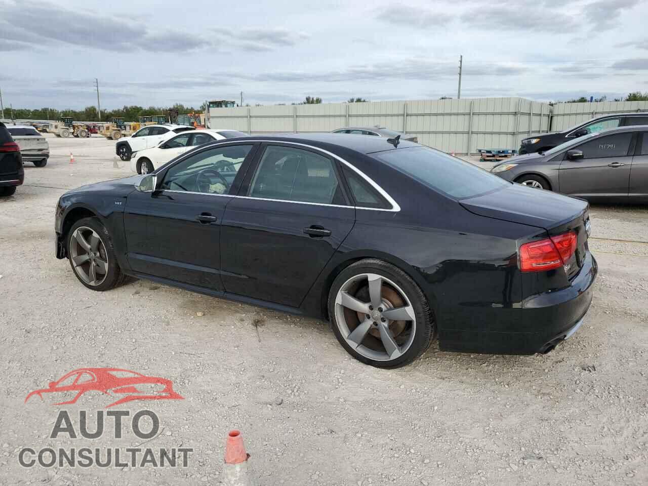 AUDI S8 2013 - WAUD2AFD6DN033246