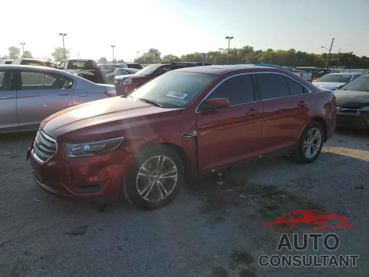 FORD TAURUS 2018 - 1FAHP2E84JG111500