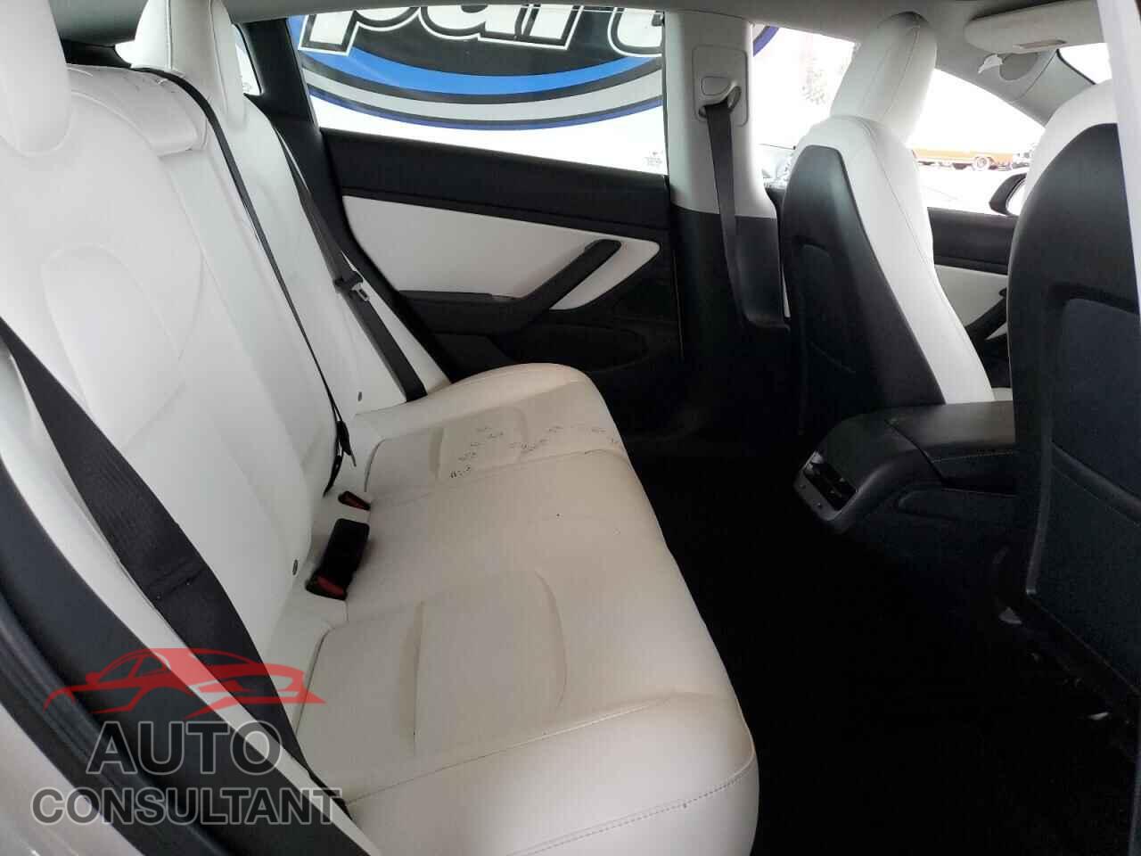 TESLA MODEL 3 2019 - 5YJ3E1EB9KF514643