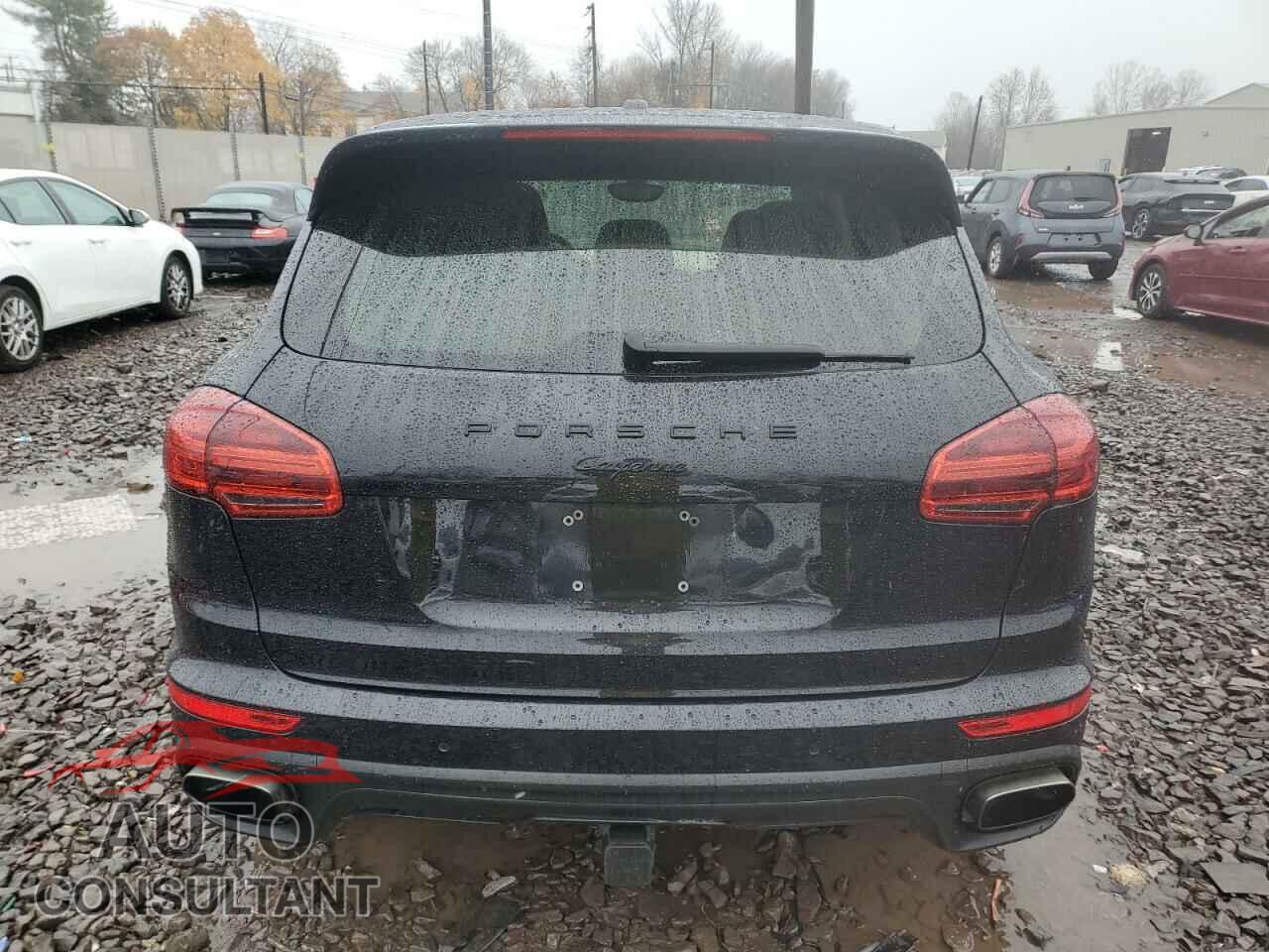 PORSCHE CAYENNE 2016 - WP1AA2A24GLA01589