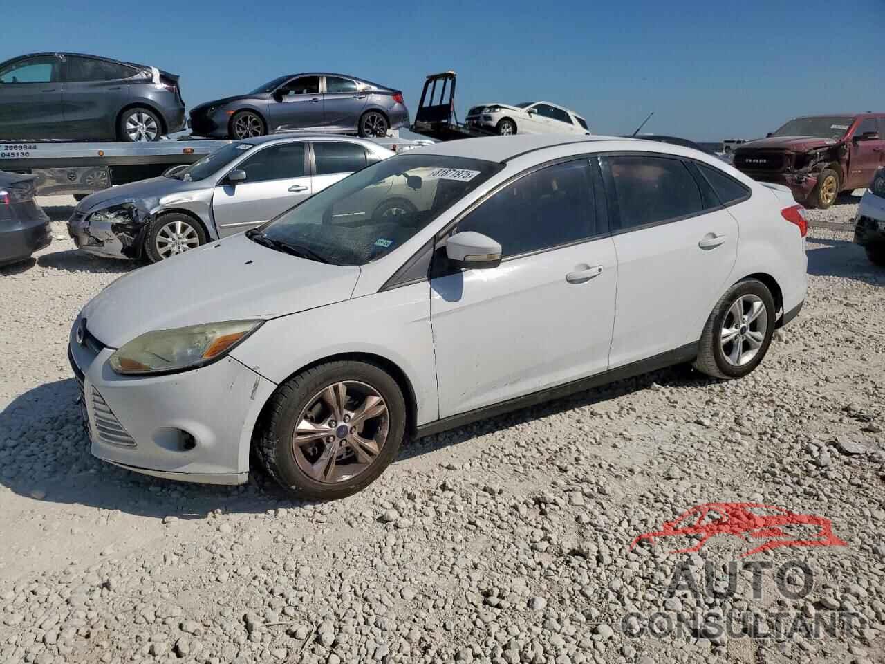 FORD FOCUS 2014 - 1FADP3F29EL419824