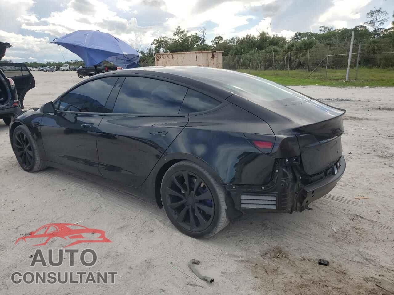 TESLA MODEL 3 2018 - 5YJ3E1EB5JF184823