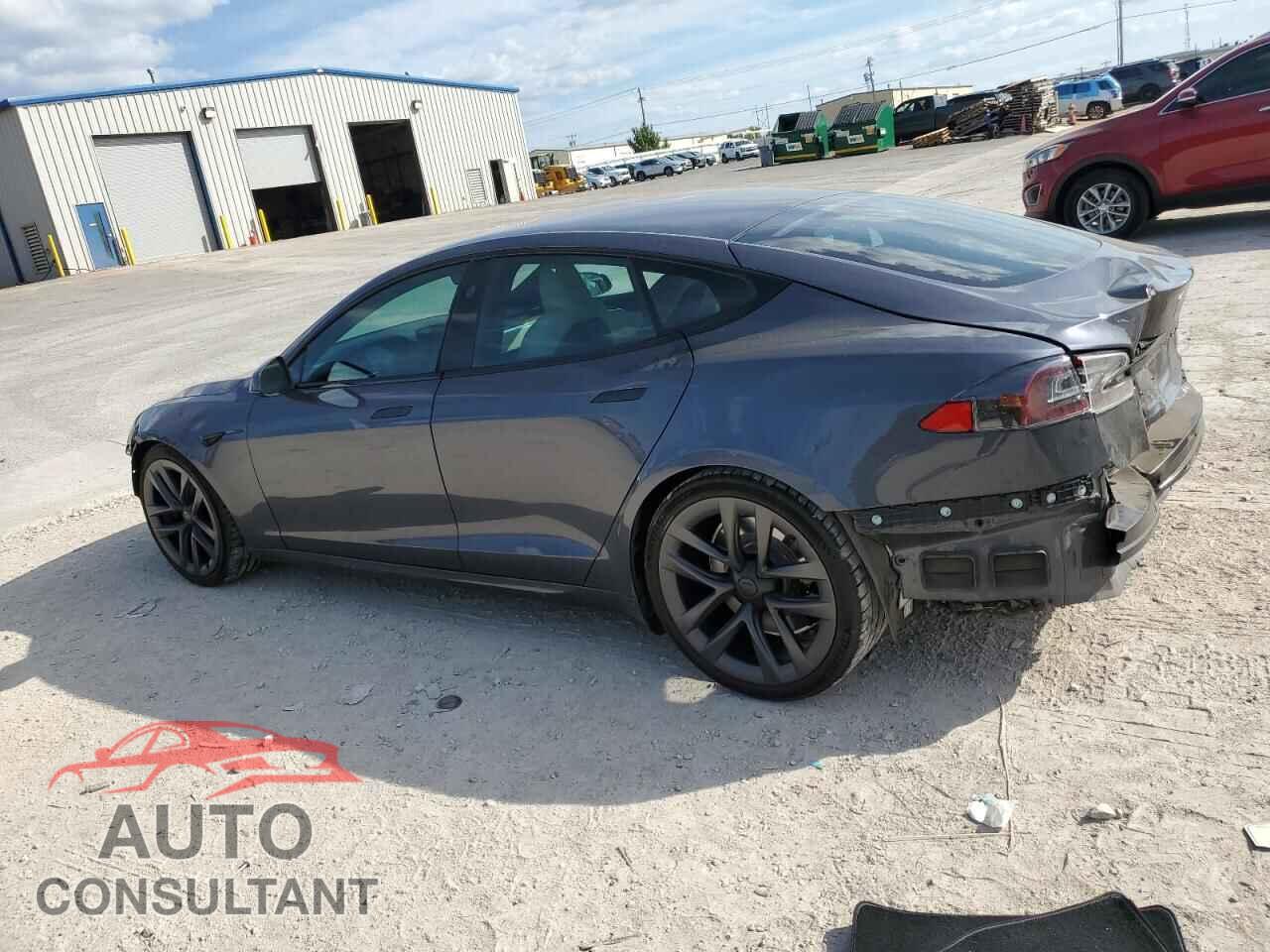 TESLA MODEL S 2021 - 5YJSA1E5XMF432313