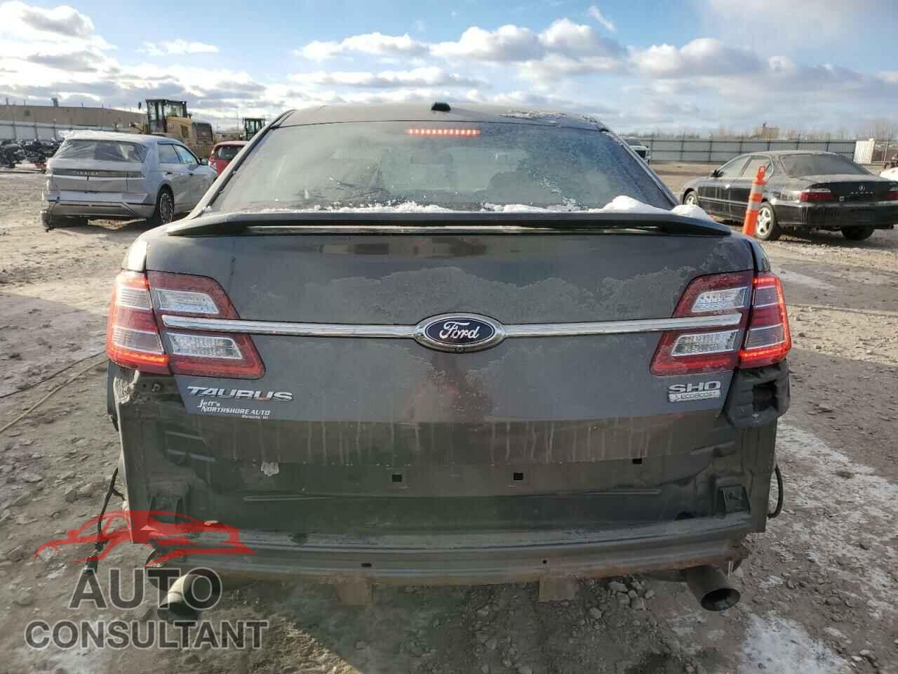 FORD TAURUS 2015 - 1FAHP2KTXFG128656