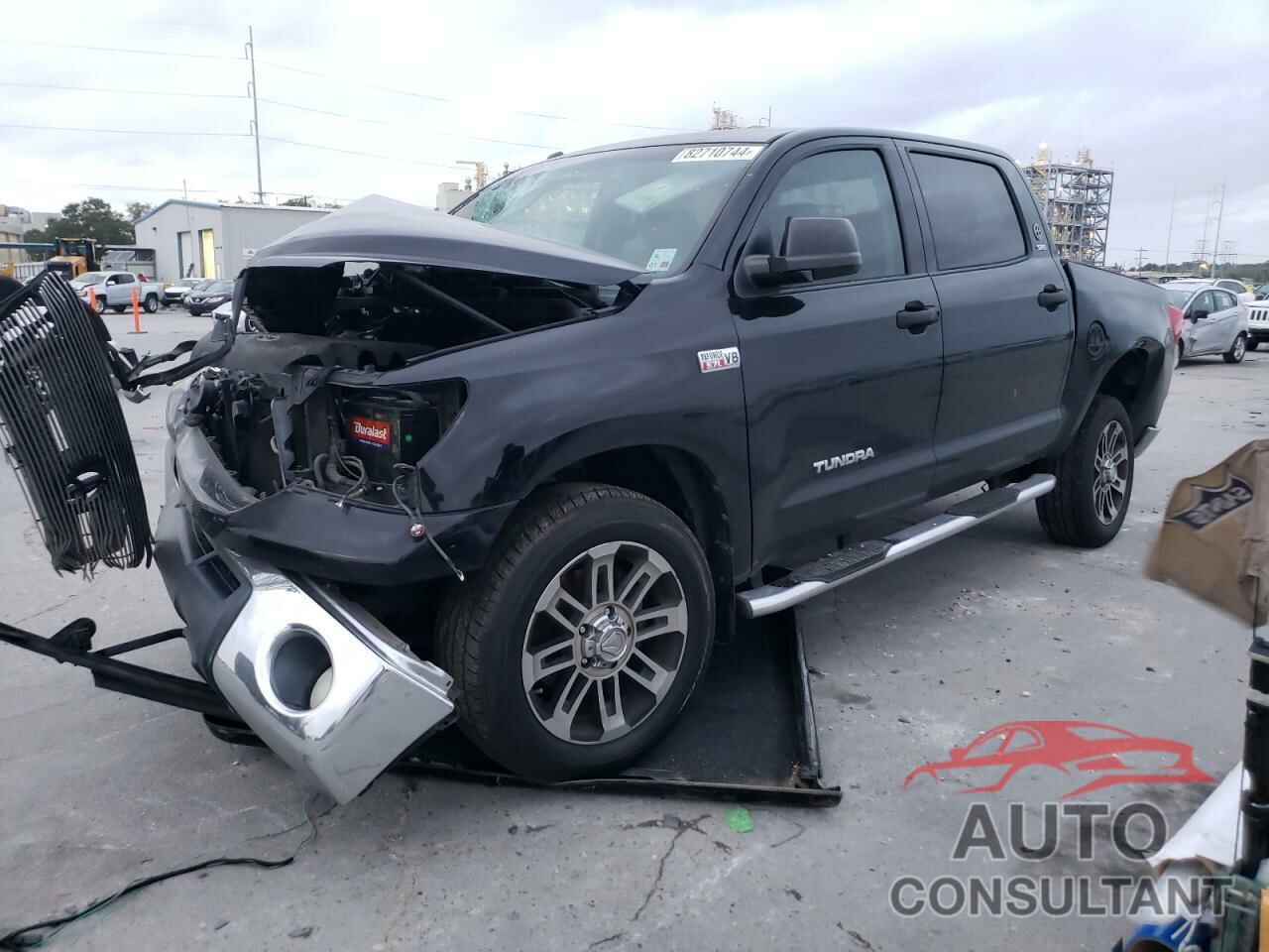 TOYOTA TUNDRA 2013 - 5TFEY5F15DX136701