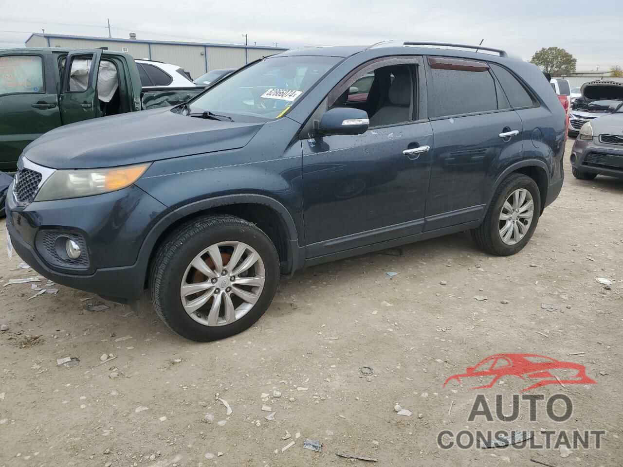 KIA SORENTO 2011 - 5XYKT4A25BG091867
