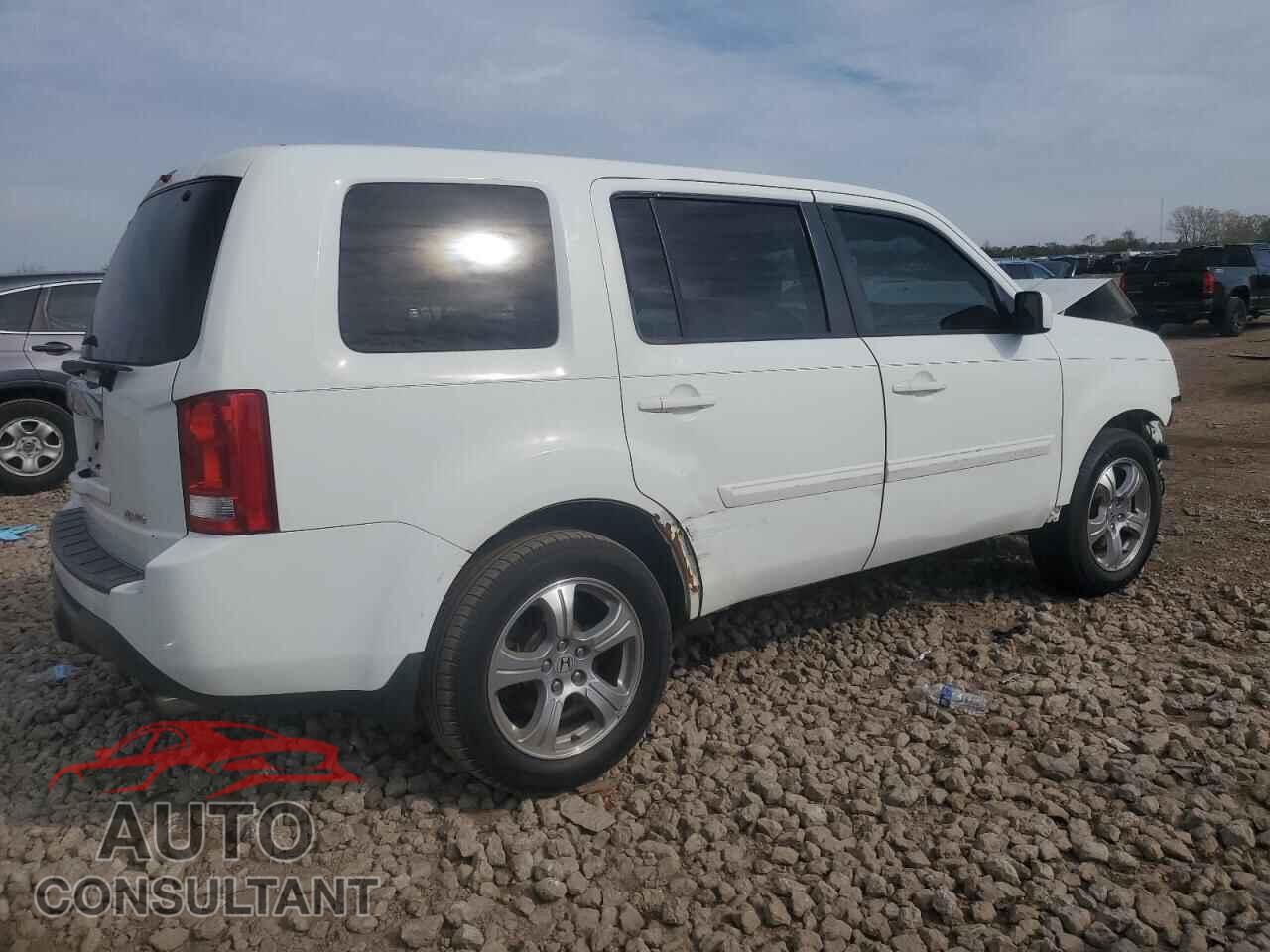 HONDA PILOT 2013 - 5FNYF4H76DB038267