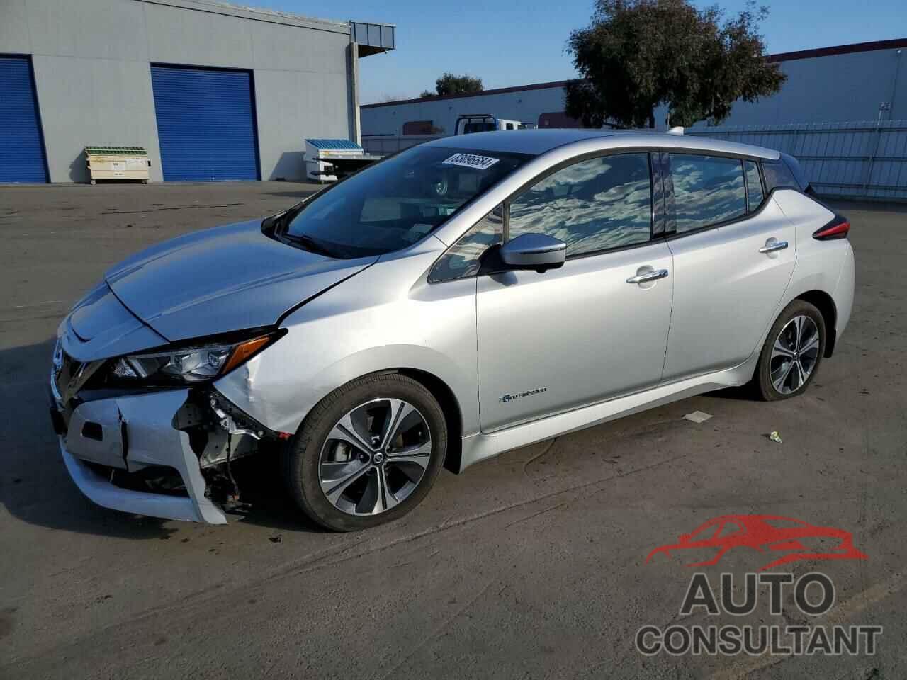 NISSAN LEAF 2018 - 1N4AZ1CP1JC306123