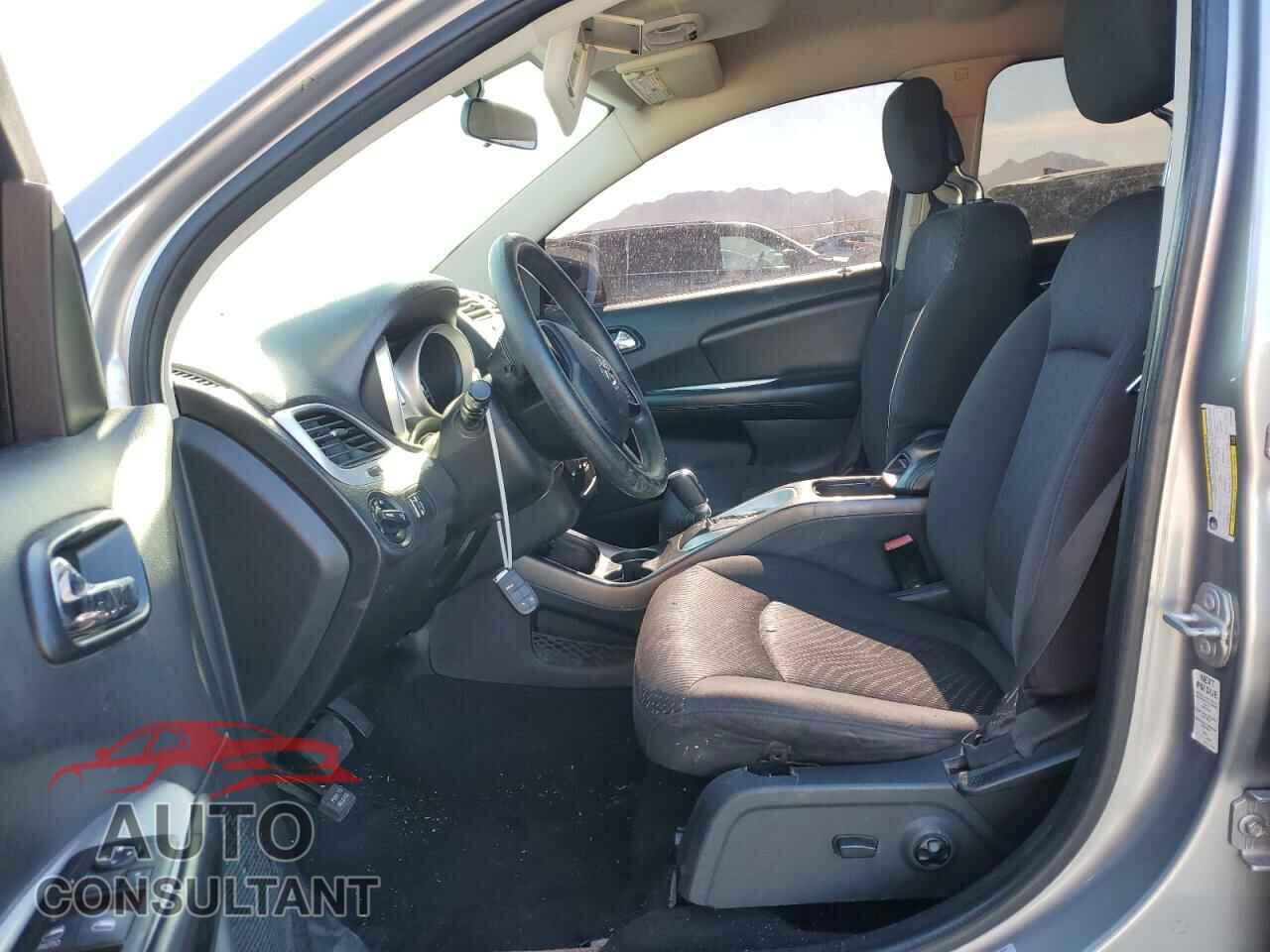 DODGE JOURNEY 2017 - 3C4PDCBG8HT572866