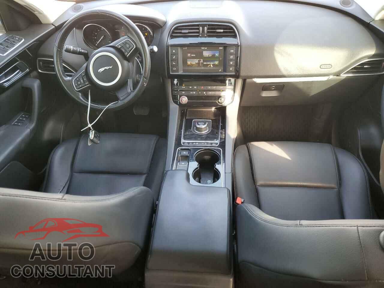 JAGUAR F-PACE 2017 - SADCJ2BV3HA048083