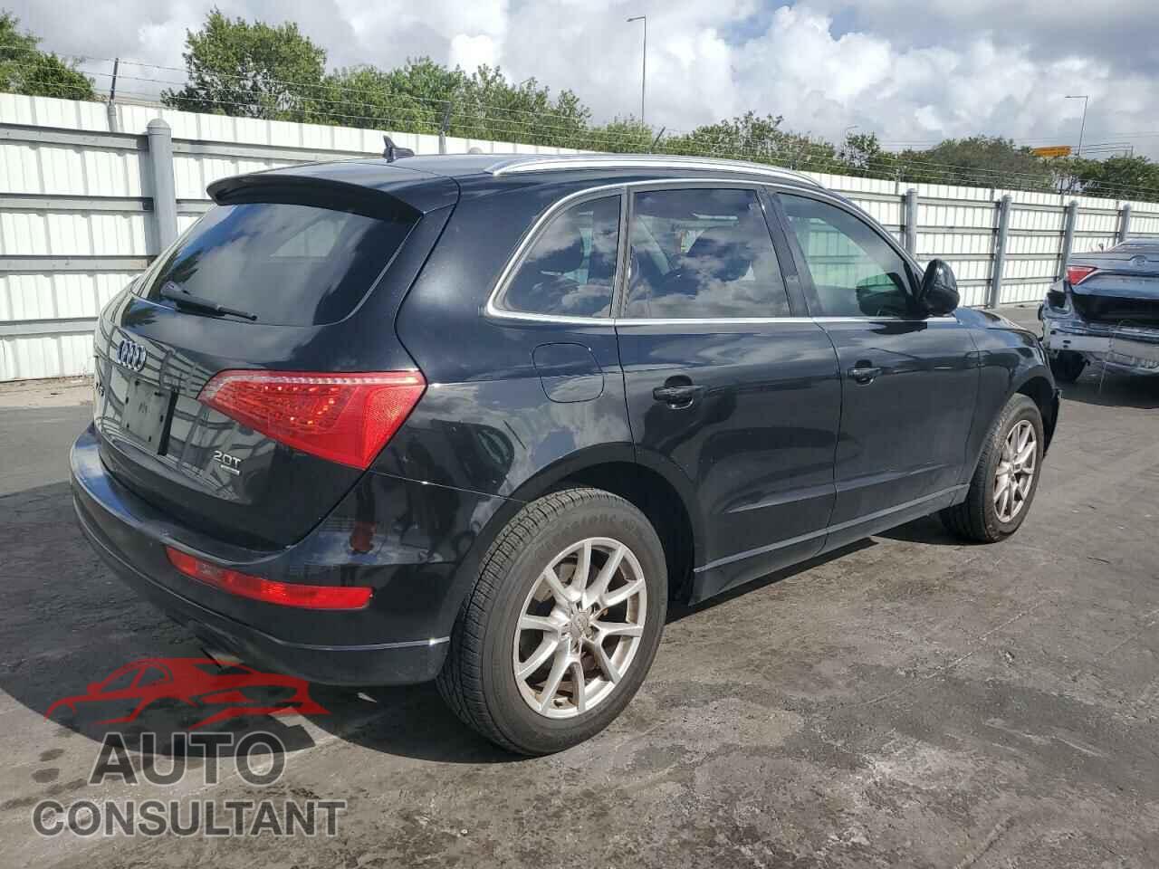 AUDI Q5 2011 - WA1CFAFP6BA047045