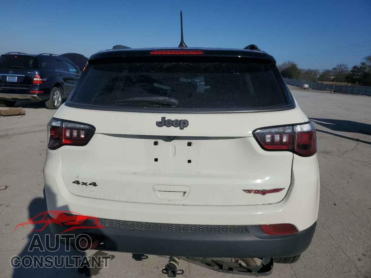 JEEP COMPASS 2020 - 3C4NJDDB8LT123705