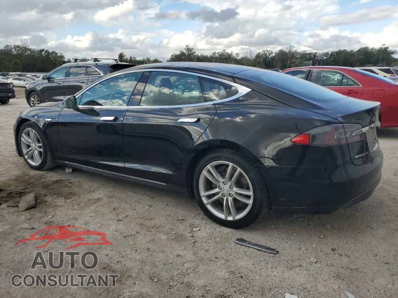 TESLA MODEL S 2013 - 5YJSA1BG7DFP05102