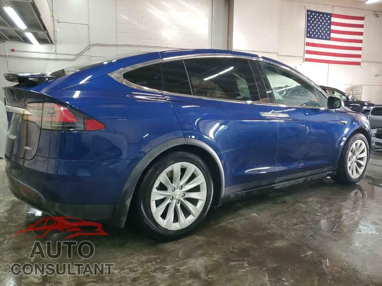 TESLA MODEL X 2017 - 5YJXCBE23HF061237