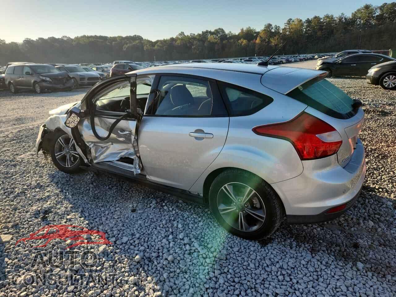 FORD FOCUS 2014 - 1FADP3K2XEL230220