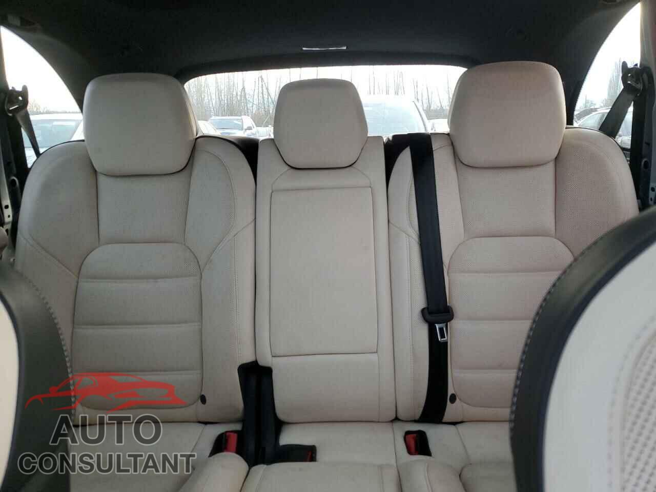PORSCHE CAYENNE 2016 - WP1AC2A22GLA88192
