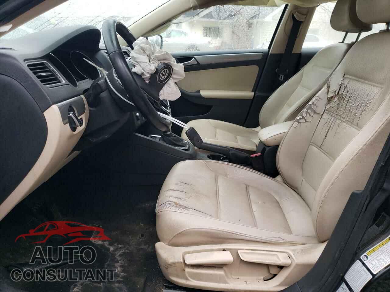 VOLKSWAGEN JETTA 2017 - 3VWDB7AJ2HM218877