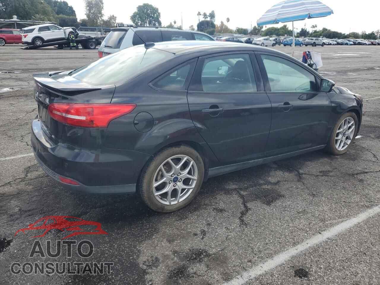 FORD FOCUS 2015 - 1FADP3F23FL385879