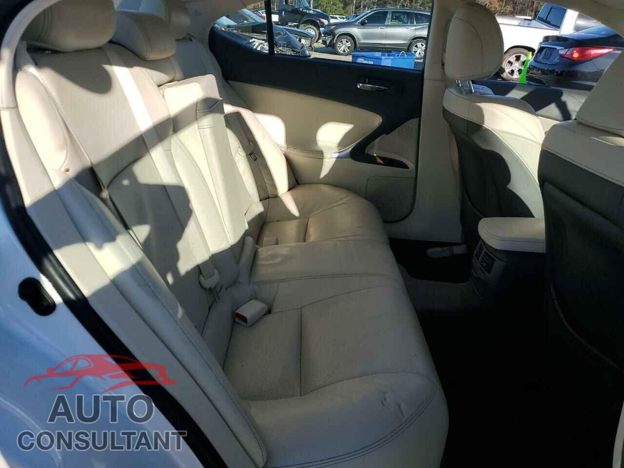 LEXUS IS 2012 - JTHBF5C2XC5157901