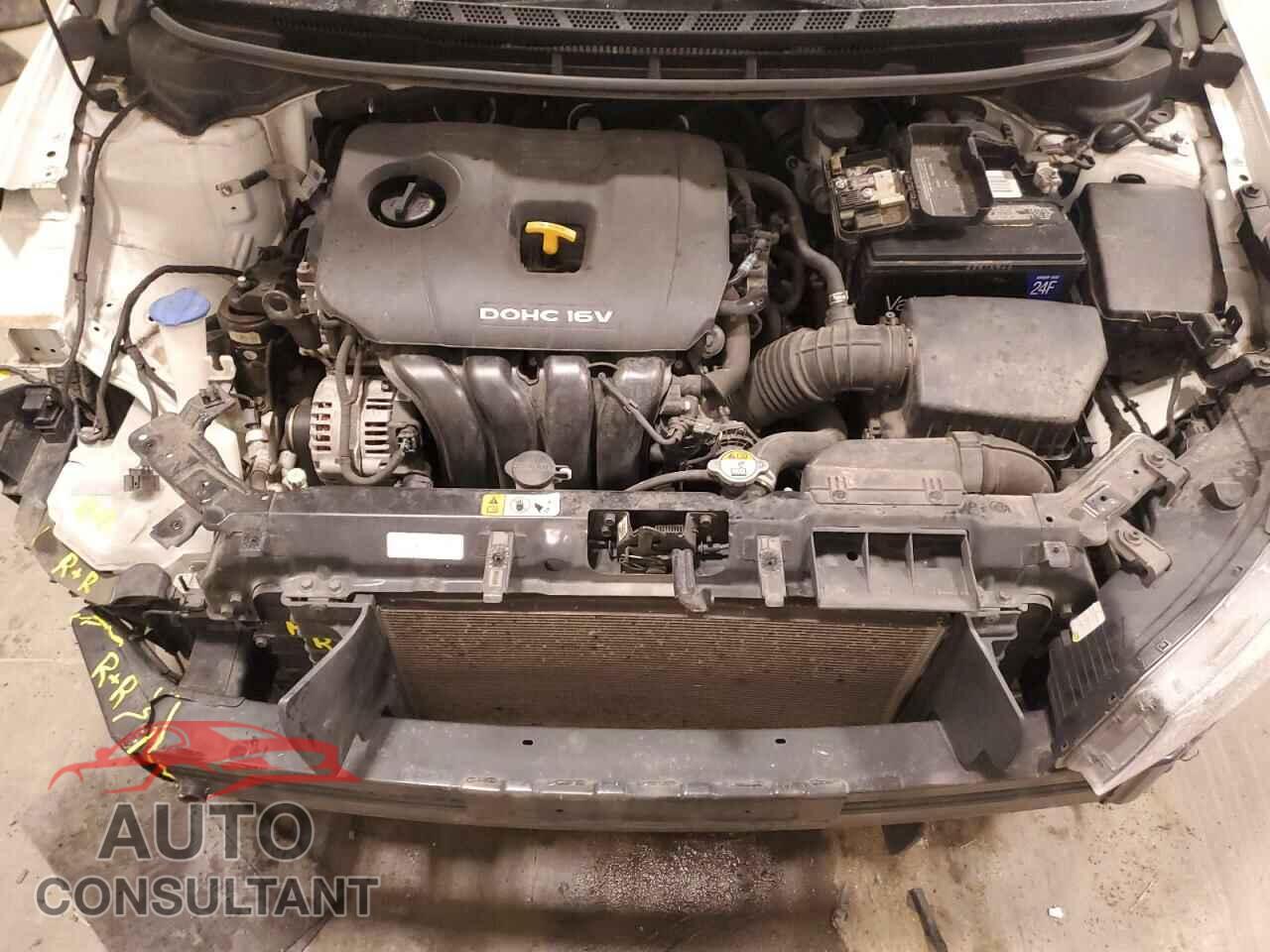 KIA FORTE 2017 - 3KPFK4A73HE048652