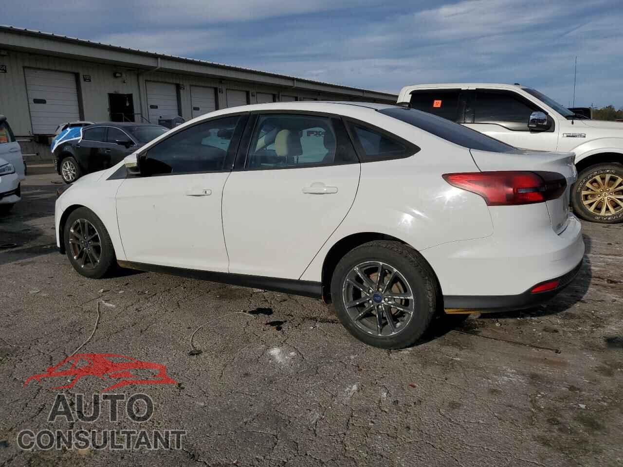 FORD FOCUS 2015 - 1FADP3F23FL351263