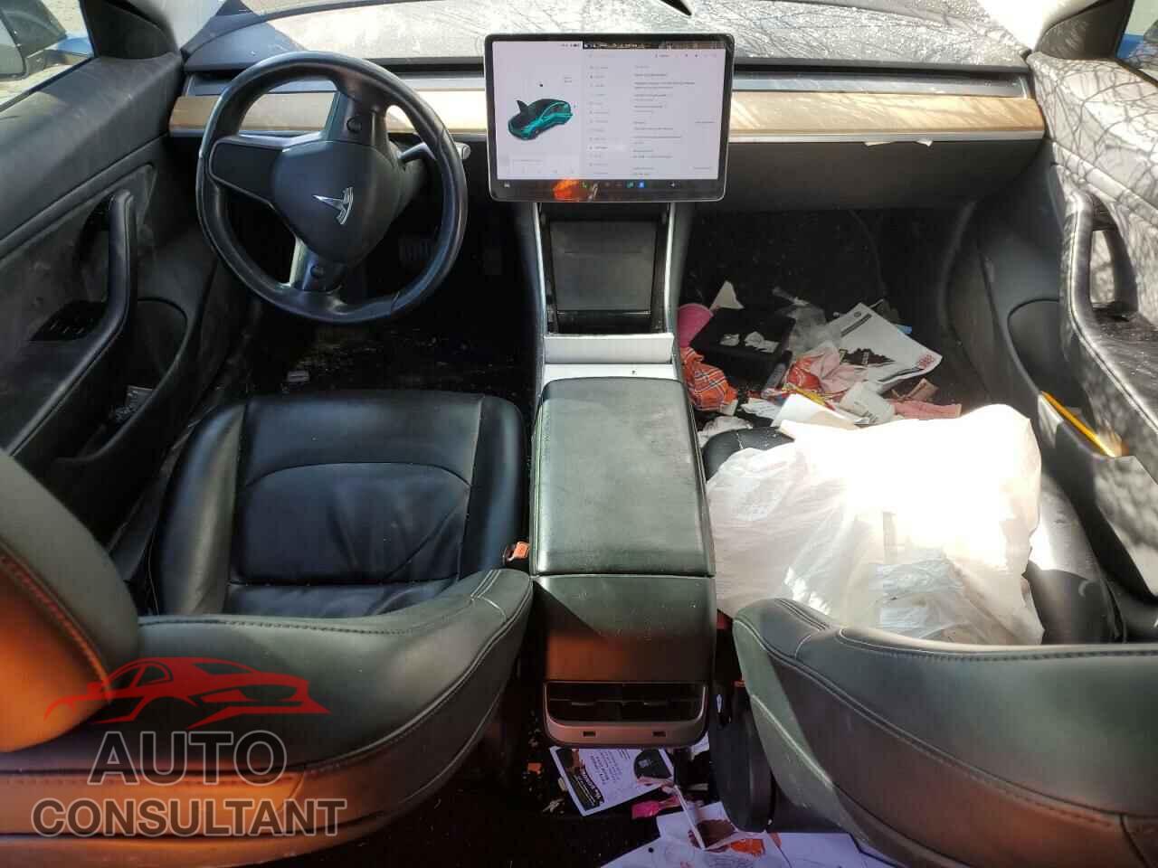TESLA MODEL 3 2018 - 5YJ3E1EA5JF006823