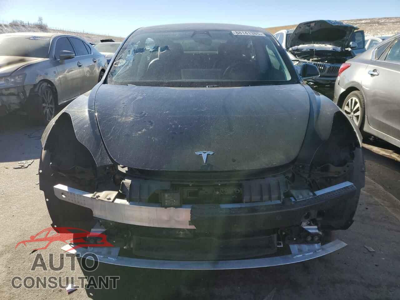 TESLA MODEL 3 2019 - 5YJ3E1EB2KF385127