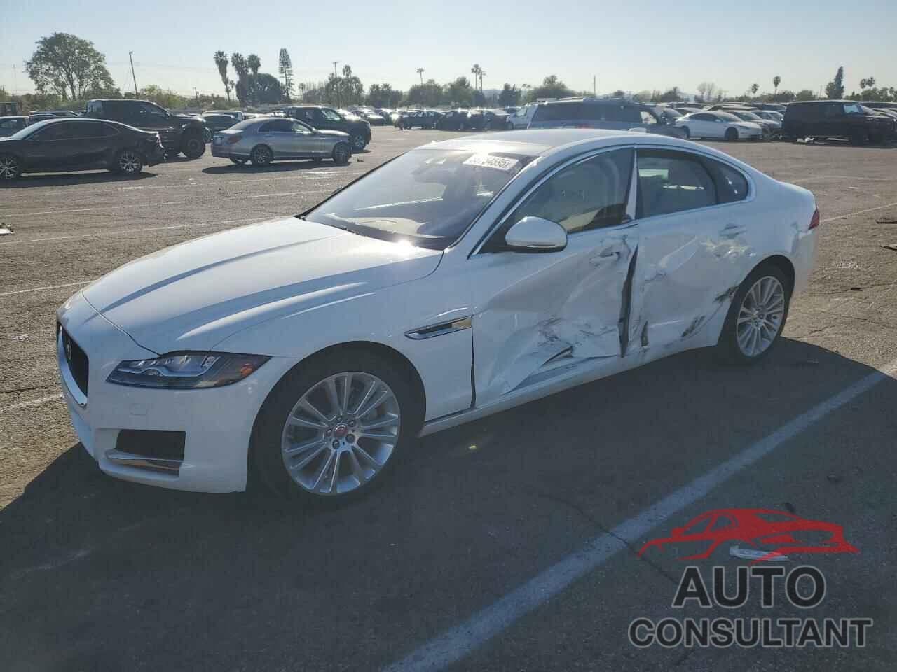 JAGUAR XF 2018 - SAJBE4FX7JCY56550