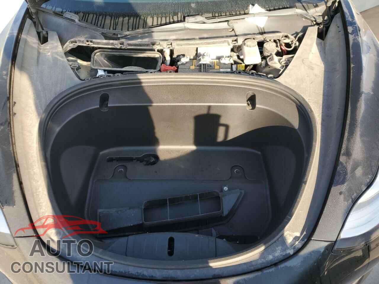 TESLA MODEL 3 2020 - 5YJ3E1EA0LF598196