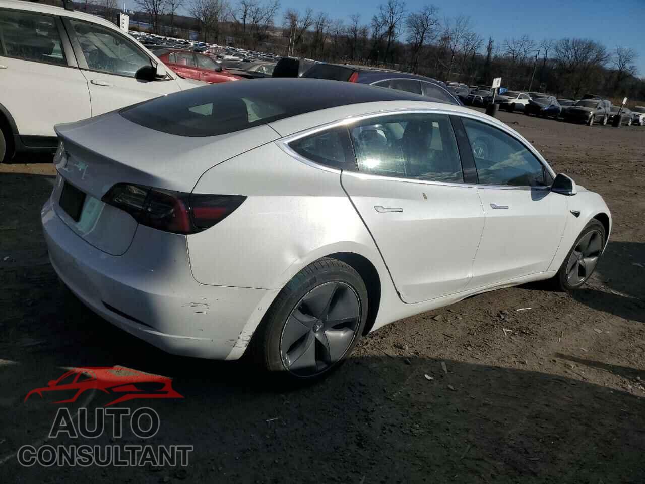 TESLA MODEL 3 2019 - 5YJ3E1EA0KF484276