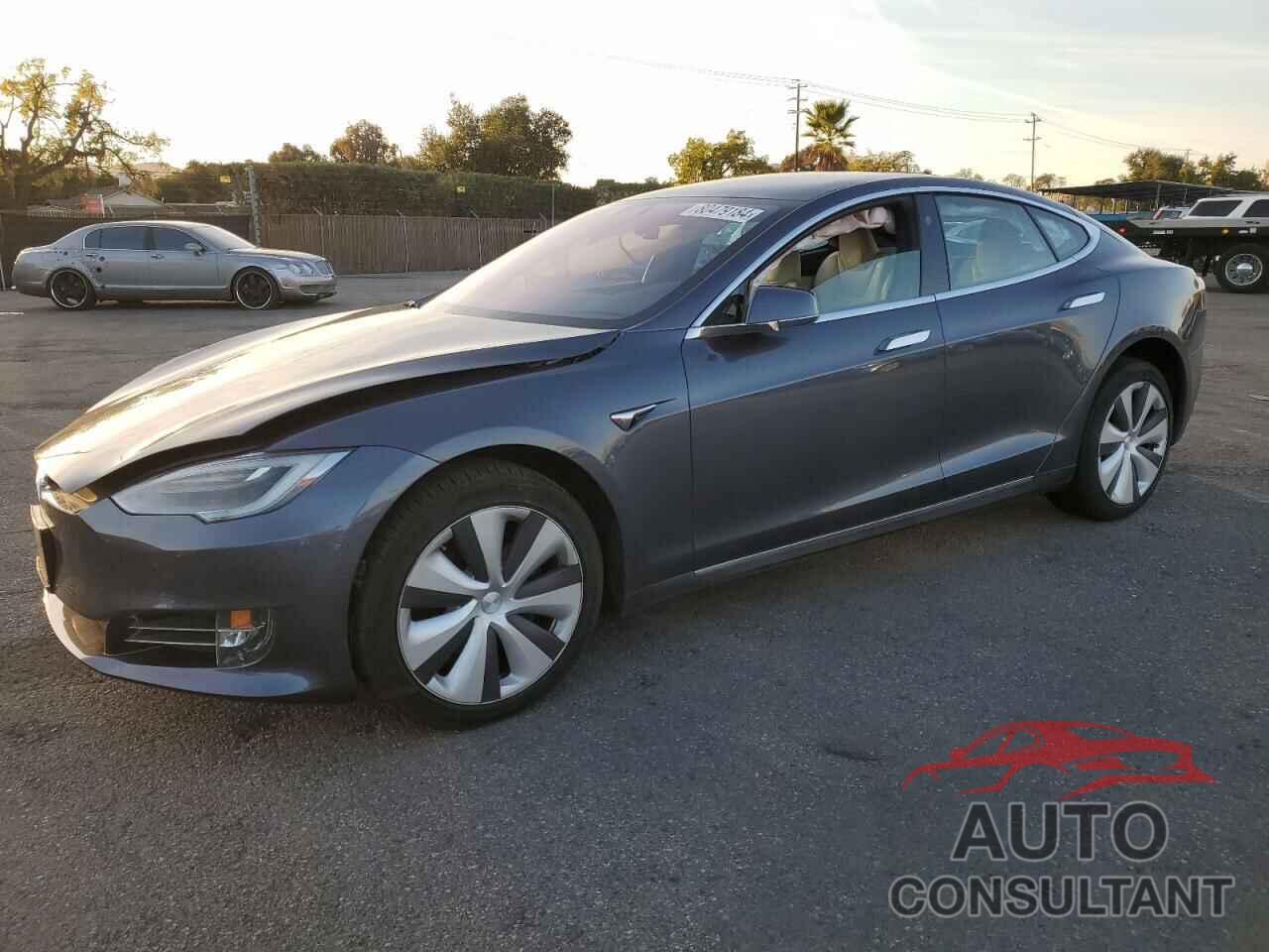 TESLA MODEL S 2020 - 5YJSA1E25LF396776