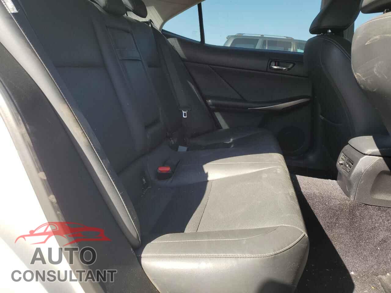 LEXUS IS 2014 - JTHCF1D29E5015442