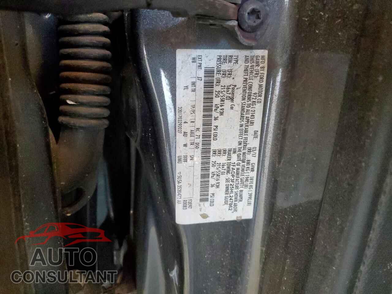 FORD FOCUS 2017 - 1FADP3F25HL247862