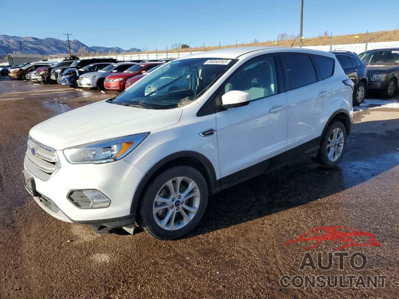 FORD ESCAPE 2017 - 1FMCU9GD4HUB43581