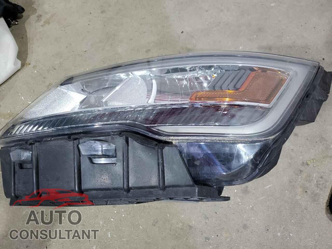 FORD EXPLORER 2018 - 1FM5K8D85JGB50009