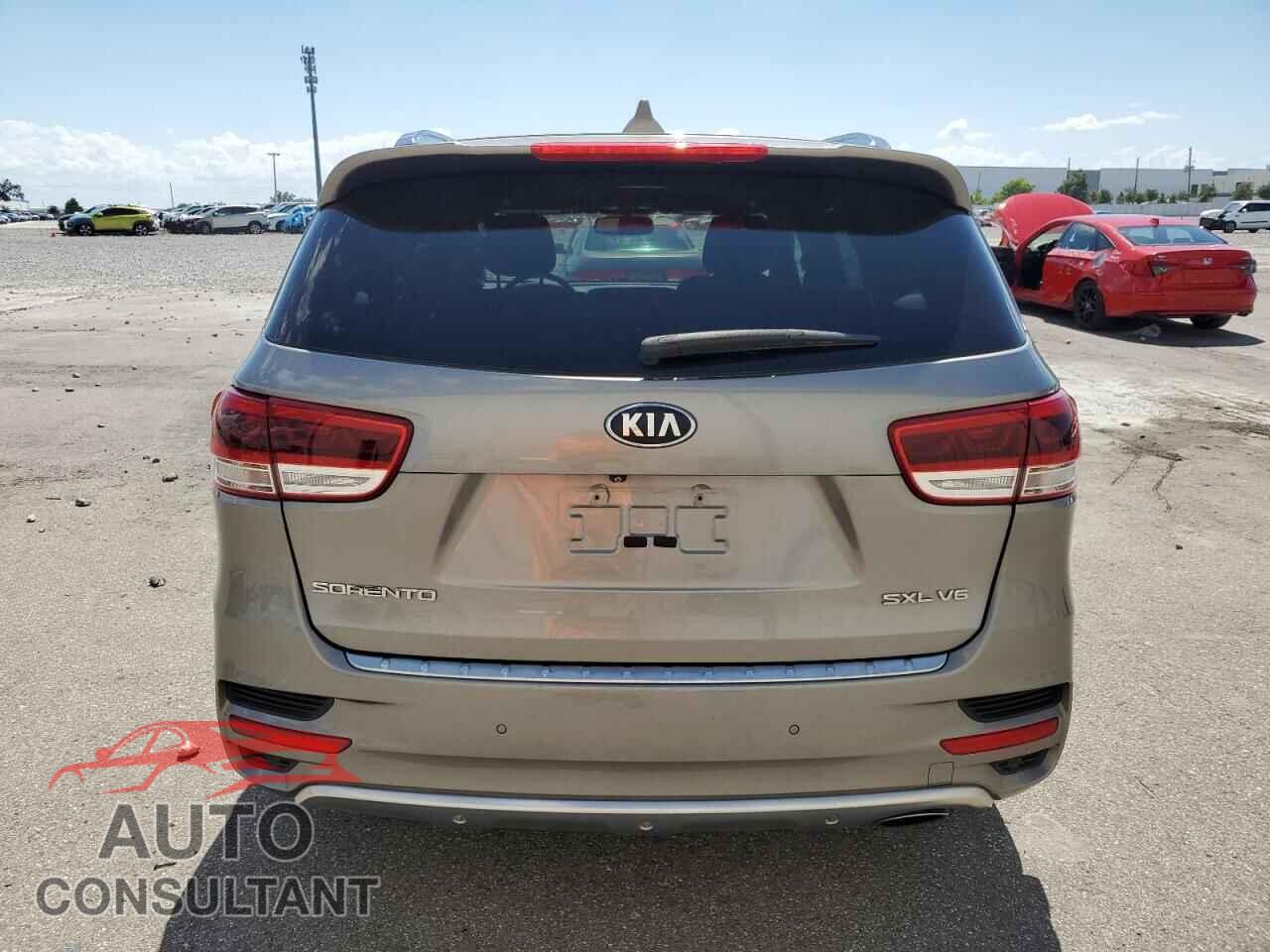 KIA SORENTO 2016 - 5XYPKDA59GG116831
