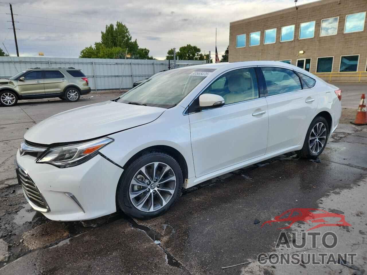 TOYOTA AVALON 2017 - 4T1BK1EB1HU256103