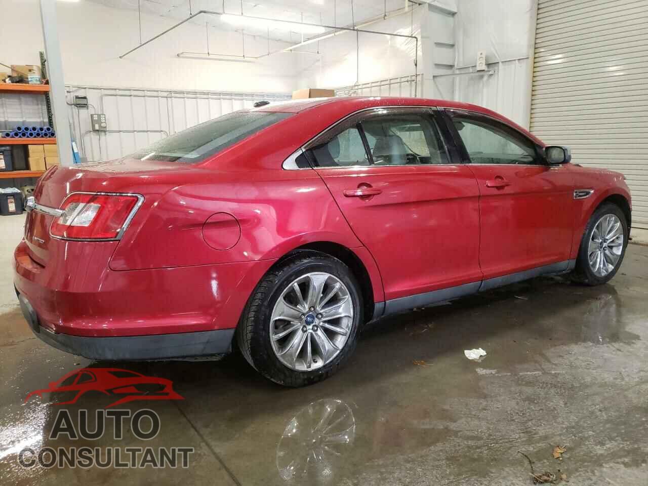 FORD TAURUS 2011 - 1FAHP2FW2BG172696