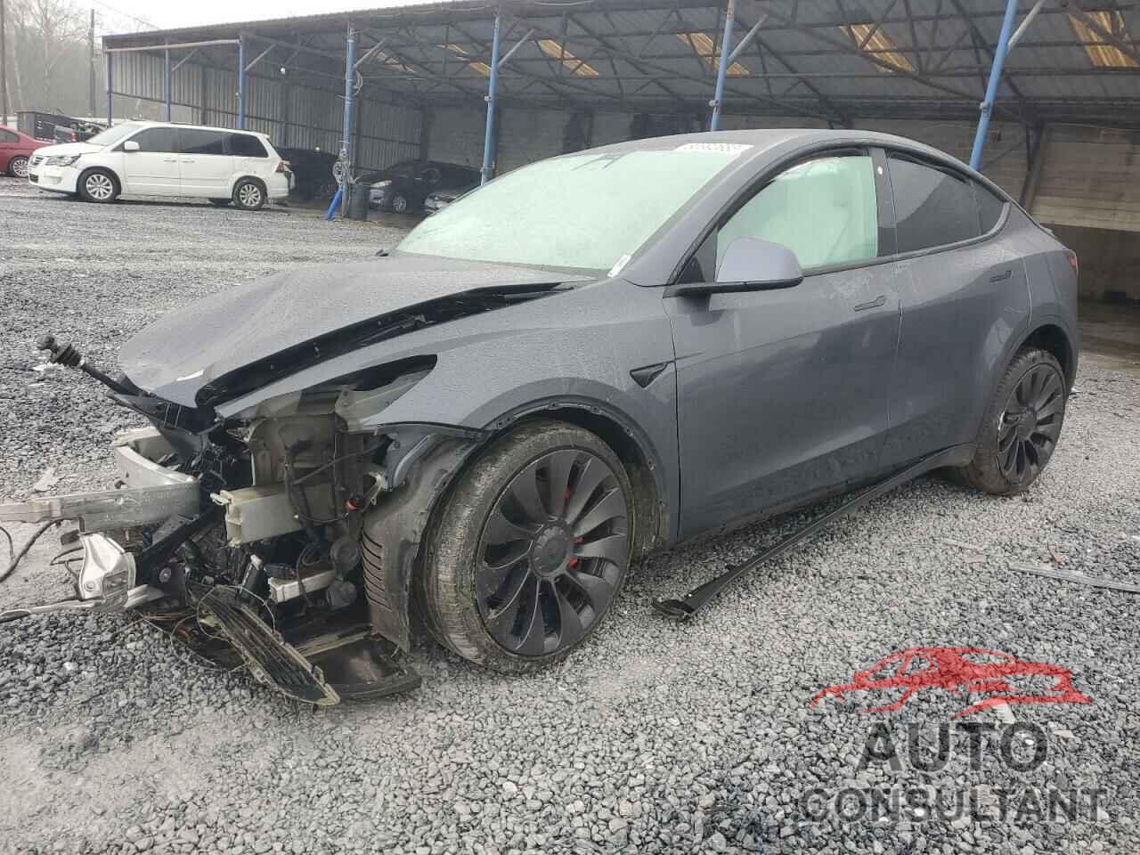 TESLA MODEL Y 2021 - 5YJYGDEF4MF301414