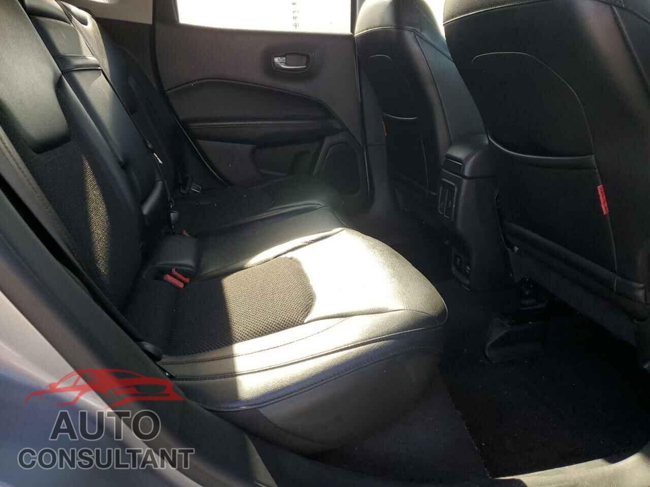 JEEP COMPASS 2017 - 3C4NJDDBXHT680736