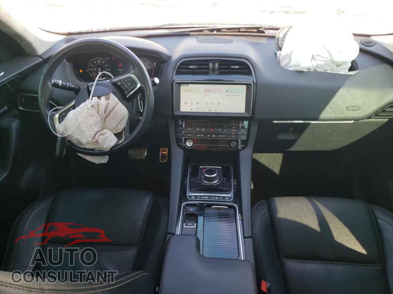 JAGUAR F-PACE 2019 - SADCK2FX7KA353473