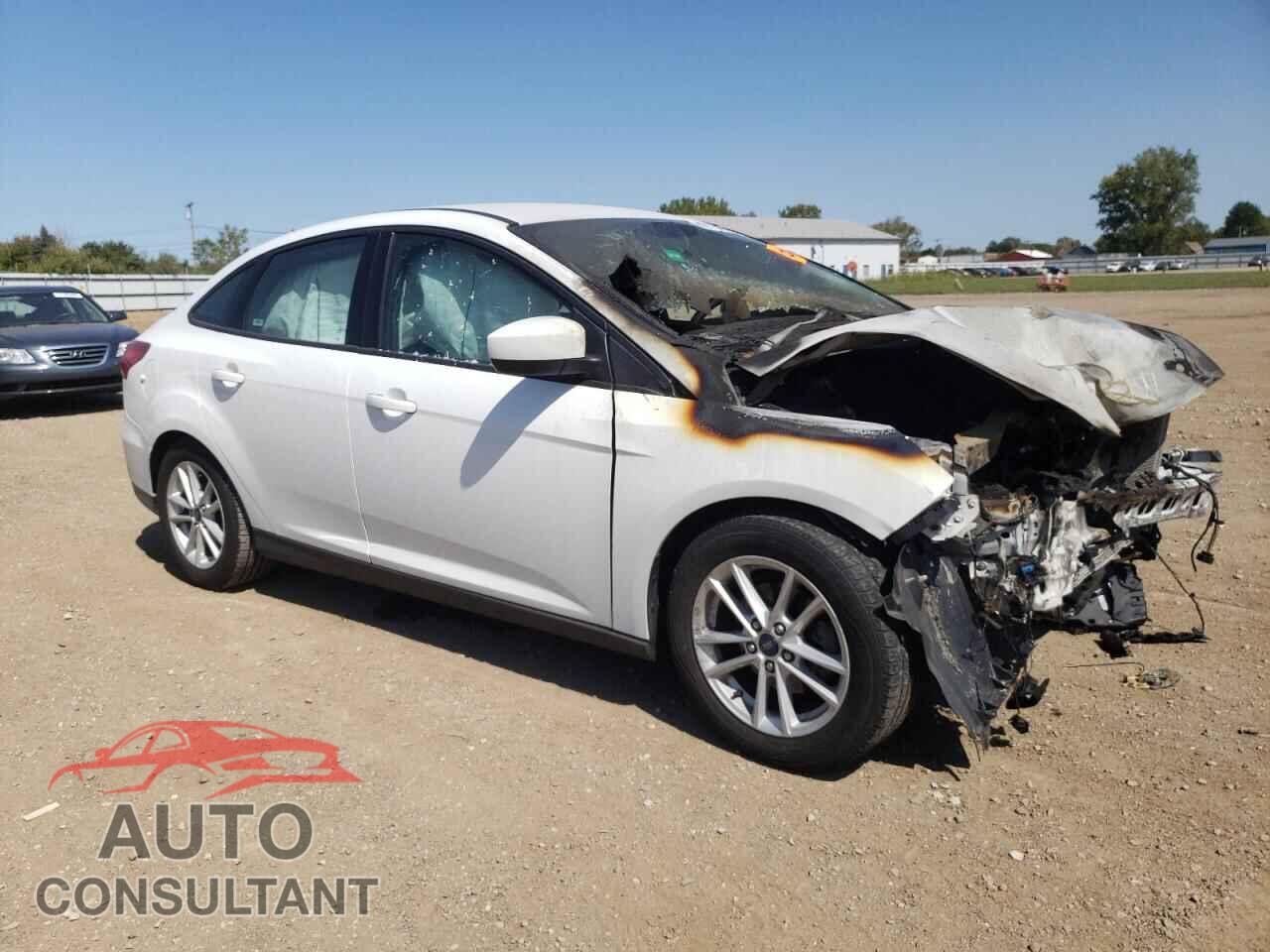 FORD FOCUS 2018 - 1FADP3F23JL252418