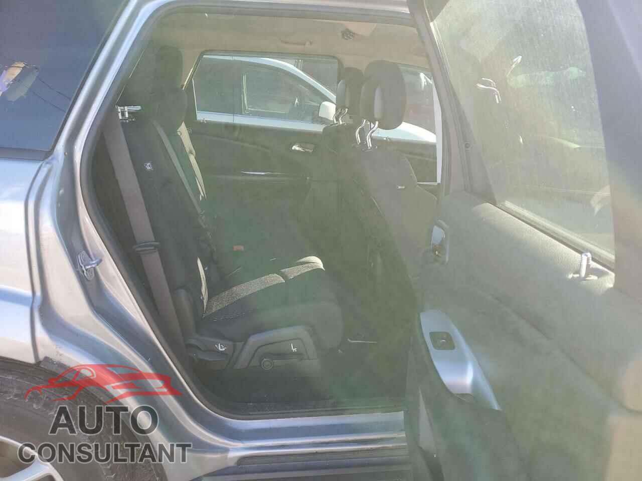 DODGE JOURNEY 2015 - 3C4PDCBG2FT599347