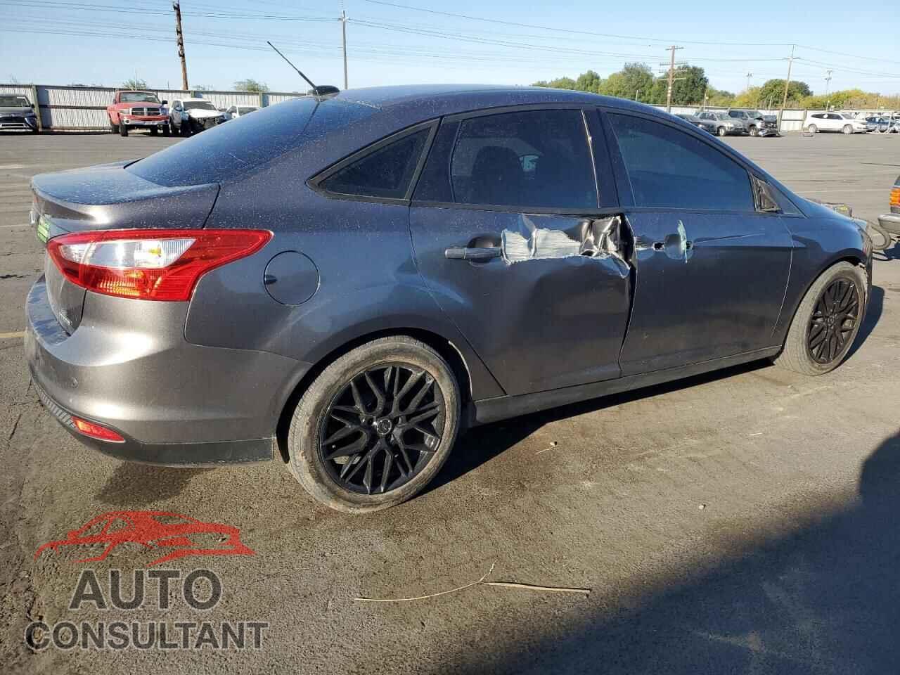 FORD FOCUS 2014 - 1FADP3F28EL199057