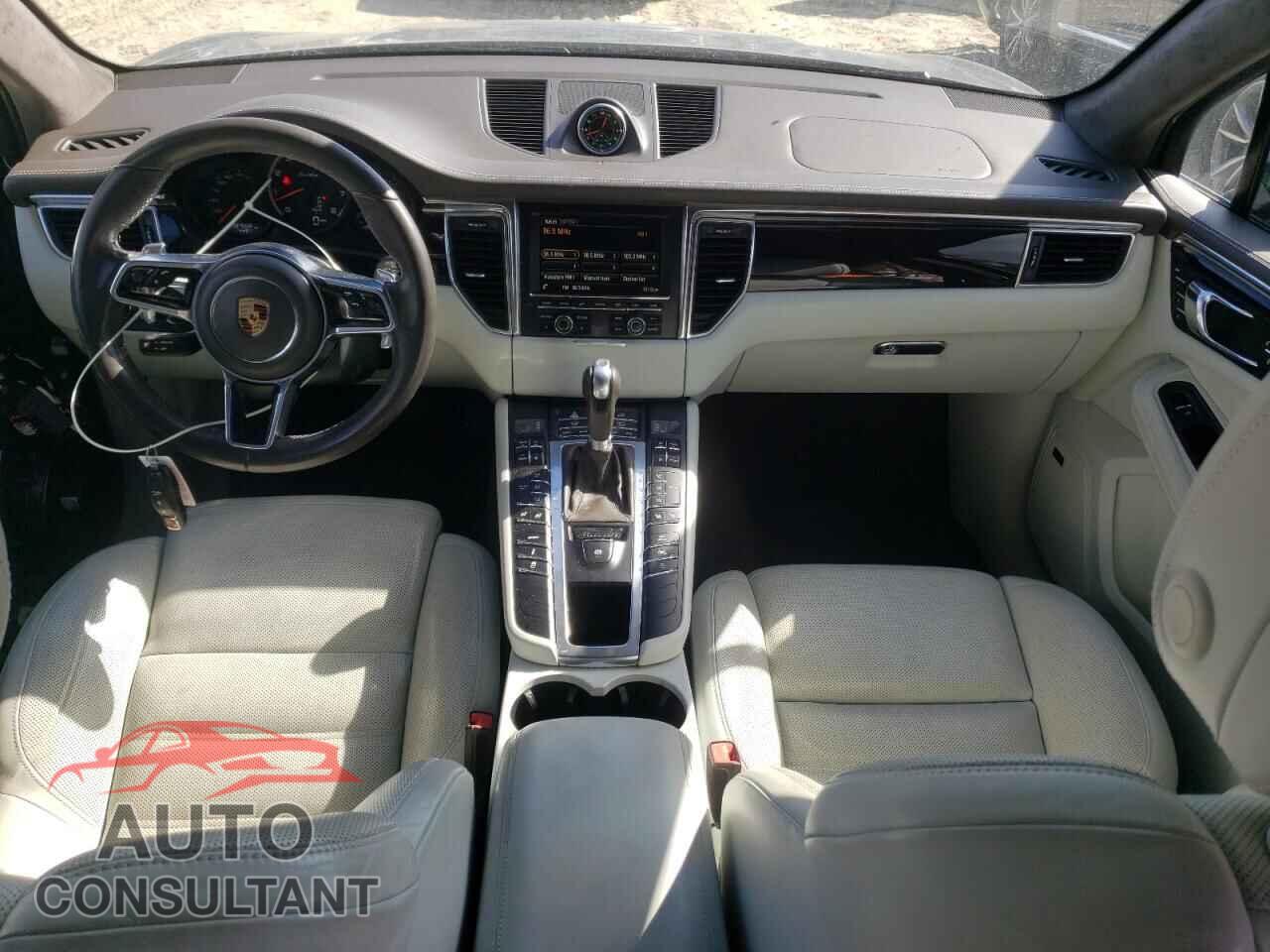 PORSCHE MACAN 2016 - WP1AF2A51GLB93503