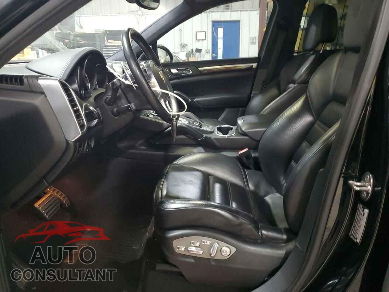 PORSCHE CAYENNE 2012 - WP1AC2A21CLA84144