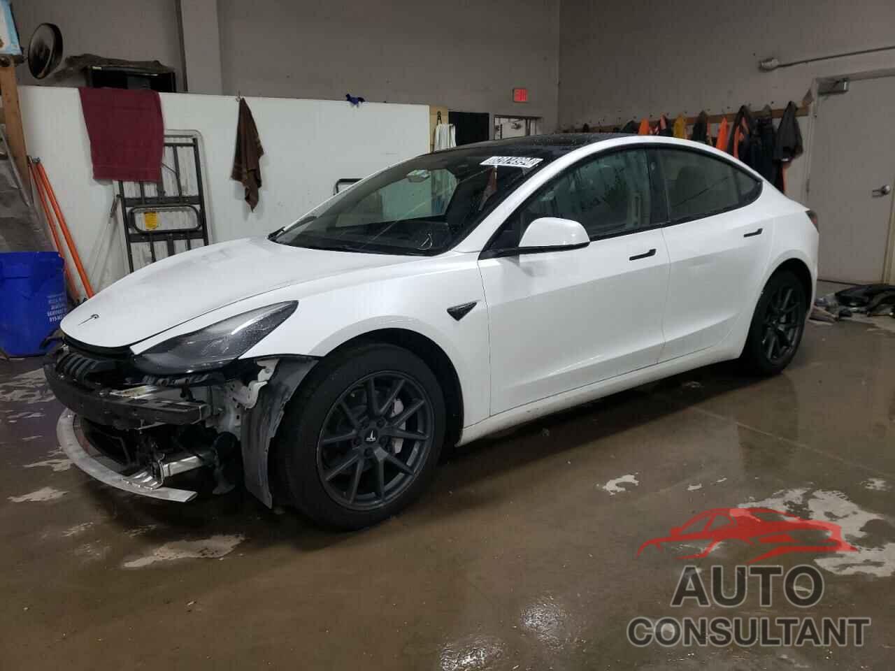 TESLA MODEL 3 2022 - 5YJ3E1EA8NF370398