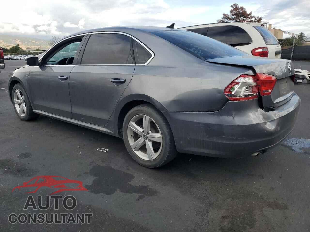 VOLKSWAGEN PASSAT 2015 - 1VWAT7A33FC099849