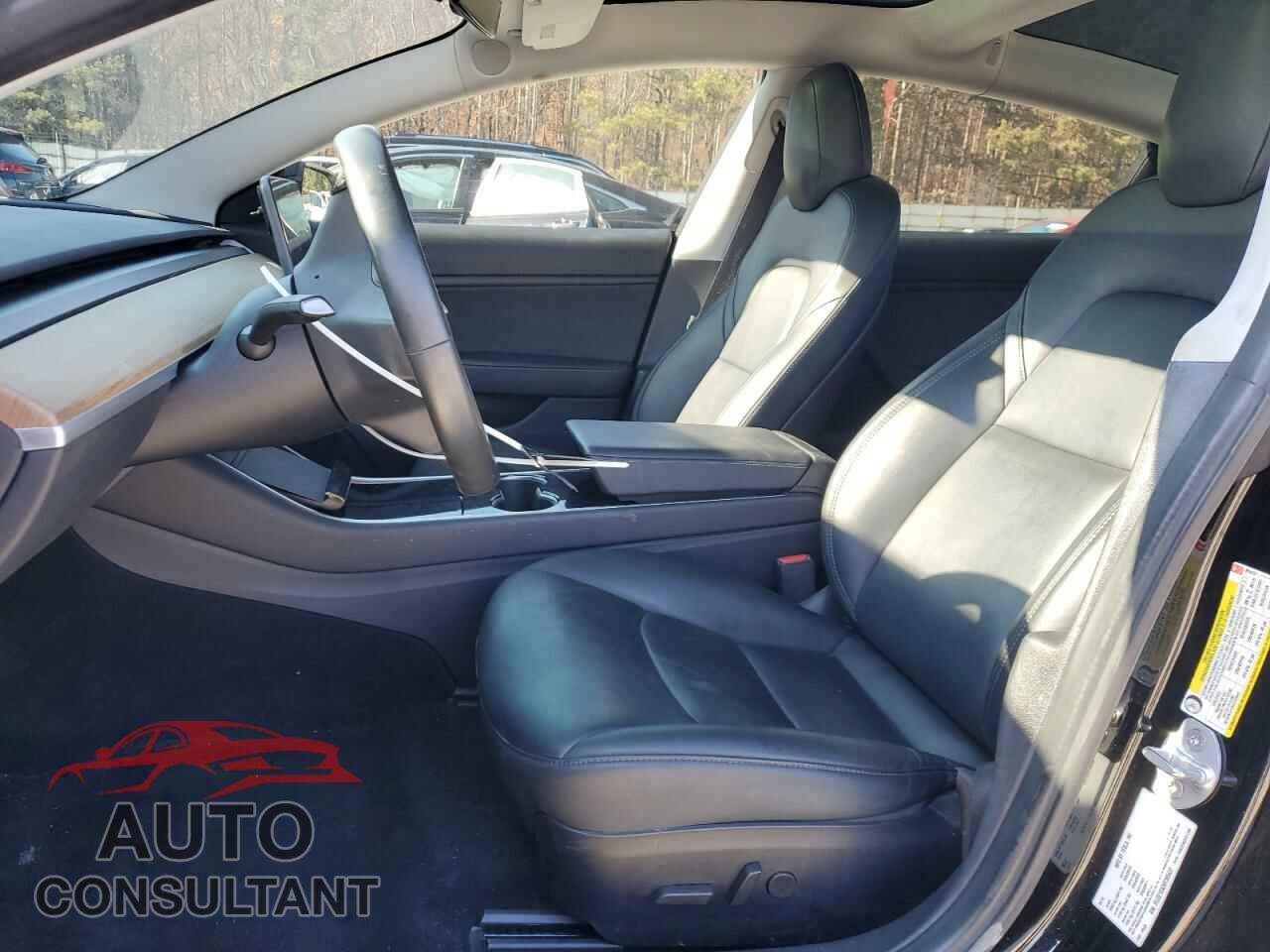 TESLA MODEL 3 2019 - 5YJ3E1EA2KF395437